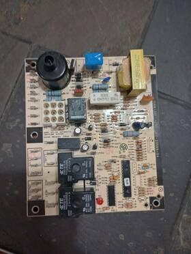62-23599-04 Carrier 1068-311 Bryant Furnace Control Circuit Board