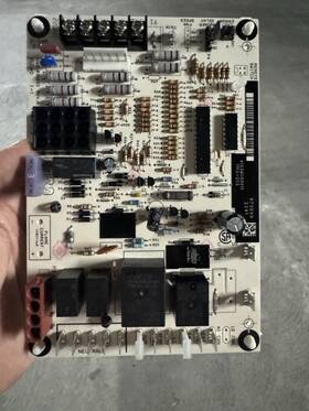 Carrier 4122m06561 Furnace Control Board / 4162-202 Oem Tested Used