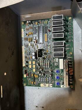 Ces0130023-00 Carrier Ceso130002-02 Bryant Circuit Control Board Hvac 1051-8