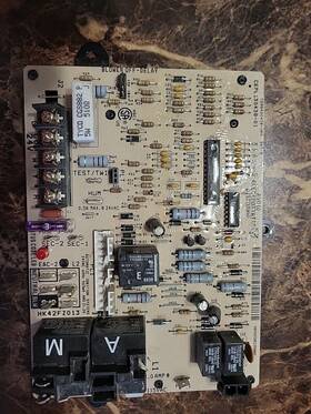 Cepl130438-01 Carrier Hk42fz0135008 Furnace Circuit Control Board