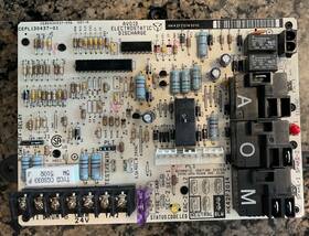 Cepl130437-01 Carrier Hk42fz0143010 Furnace Circuit Board/control Panel - Used