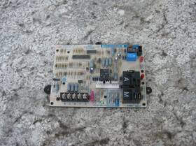 Cepl131004-01 Carrier Hk42fz029 Bryant Payne Furnace Control Circuit Board Used
