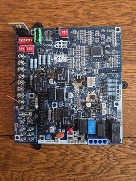 Cepl30988-30-r Carrier Hk42fz043012 Furnace Control Board