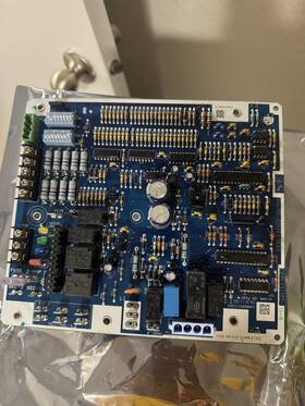 Hk42fz0962720 Carrier Control Board