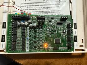 Systxcc4z01 Carrier 1-used Infinity Damper Control Module