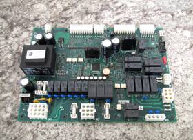 Crest / Lochinvar 100208477 / Rly20082 Boiler Control Circuit Board Used