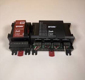 Danfoss Ak2-xm109a York 031-02742-000 Interface Module Ak2-xm208a