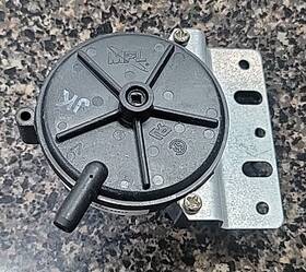 Goodman 2013712 Oem Amana Furnace Pressure Switch Hvac Usa Seller Free Shipping