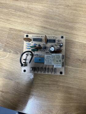 81226007 Goodman Control Board