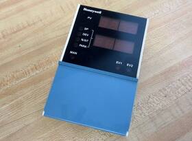 81401406-1 Honeywell Temp Control Keypad With Console Board Udc300
