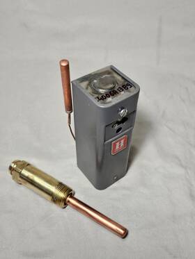 40-160-degree Honeywell L4006a1389 High Or Low Limit Aquastat F