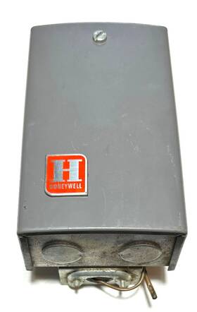 L4063a Honeywell Aquastat 1017 1 Untested L4063a Honeywell Aquastat 1017 1 Untested