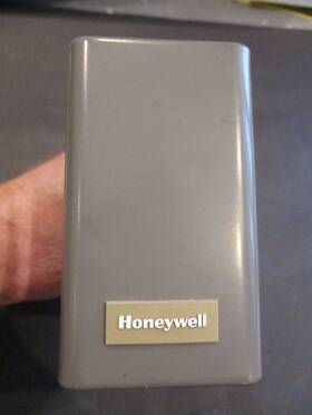 L4080b12386 Honeywell L4080b1386 Immersion Type Hydronic Boiler Aquastat. Usa Free Shipping