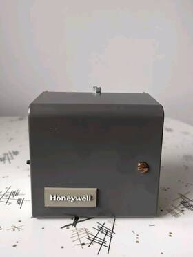 L6081 Honeywell Trade Line A 1036 Triple Aquastat Controller As Is