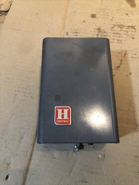 L8148g1030 Honeywell Aquastat Relay L8148g1030 Honeywell Aquastat Relay