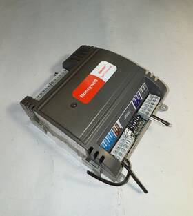 Pub4024s Honeywell Spyder Series 3 Programmable Unitary Controller