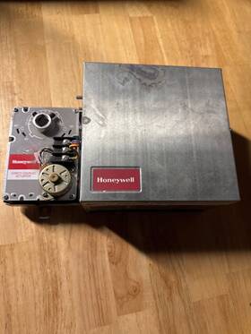 R7516b1049 Honeywell 17 Microcel Controller R7516b1049 Honeywell 17 Microcel Controller
