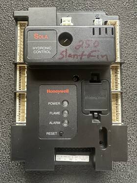 R7910b1015 Honeywell Nti 83589 Sola Ts80 Lx150-400 Slantfin 250 - Used Working R7910b1015 Honeywell Nti 83589 Sola Ts80 Lx150-400 Slantfin 250 - Used Working