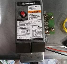 R8184m1002 Honeywell Intermittent Ignition Oil Primary Control With Flame Sensor