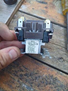 C118659-p11 Honeywell R8222u Contactor 1063 24v 50/60 Hz