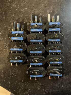 C-2220-14 Johnson Controls High/low Pressure Selector Slave Unit