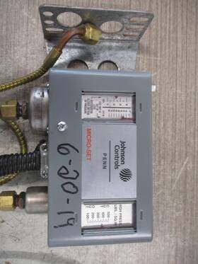 P170sa-1 Johnson Controls Penn Micro-set Dual Pressure Control 500 Psig Max Used