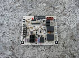 1012-977a Lennox 103085-03 94w83 Furnace Control Circuit Board Free Shipping 1012-977a Lennox 103085-03 94w83 Furnace Control Circuit Board Free Shipping