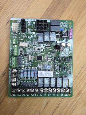 1184-83-100 Lennox 107635-01 Control Board -