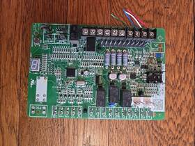 103369-04 Lennox 11884-501 Heat Pump Control Board 1184-501
