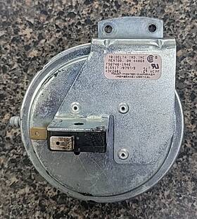 43k2401fs6746-1946 Lennox Oem Tridelta Furnace Pressure Switch Hvac Usa