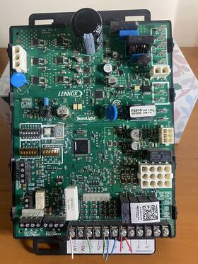 S9240f2048 Lennox Surelight 102813-02 Control Circuit Board