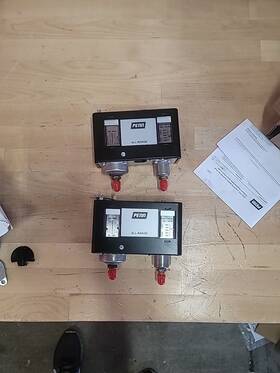 P170lb-1c Penn Dual Pressure Control Read P170lb-1c Penn Dual Pressure Control Read