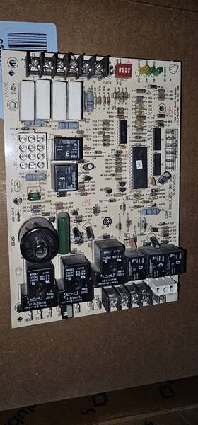 62-24320-02 Rheem 1095-101 Ruud Weather King Furnace Control Circuit Board