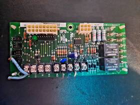 03c111360002t Source 1 1151-4 York/source Control Board Ab 1023 E1
