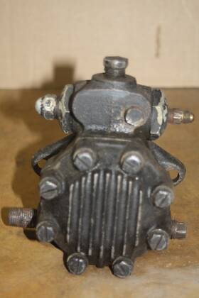 S-1l-121 Suntec Vintage Oil Burner Fuel Pump - As Found Untested