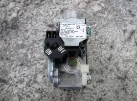 36j22-209 Trane Val09028 / White-rodgers Val9028 Furnace Gas Valve Free Shipping