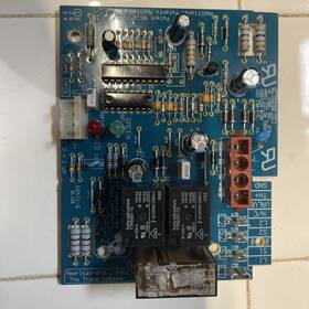 X13130453-01 Trane Furnace Control Board
