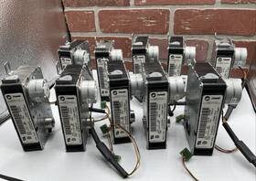 X13611064010 Trane Direct Coupled Actuator Lot Of 10 Used - Fast Shipping X13611064010 Trane Direct Coupled Actuator Lot Of 10 Used - Fast Shipping