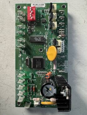 X13690252-04 Trane Control Board