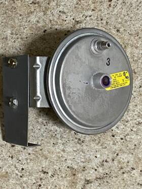 024-25808-004a Tridelta Fs6756-1542 Air Pressure Switch / .70 Wc