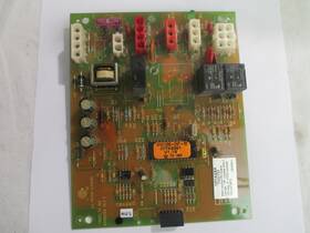 Voyager / Htp / Ruud 7000-702 / Water Heater Control Board 100 000 Btu 1200 Series