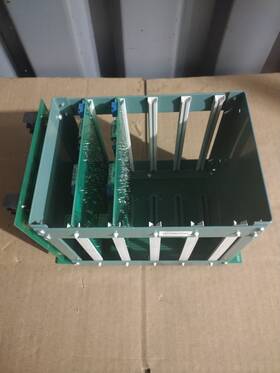 031-00809c000 York 031-00809c00 5 Slot Chassis With 2 Cards 031-00814c Rev H
