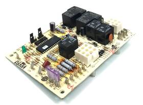 031-01932-000 York Source 1 1012-956 Furnace Control Circuit Board 03101932000 Used #d333a