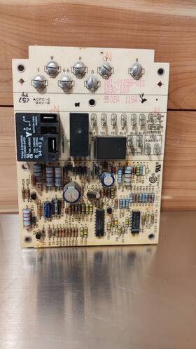 031-01098-011 York 1030-103 Coleman Defrost Control Circuit Board 031-01098-011 York 1030-103 Coleman Defrost Control Circuit Board