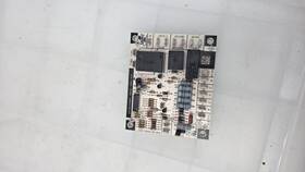 York 1084-83-9002a Defrost Board