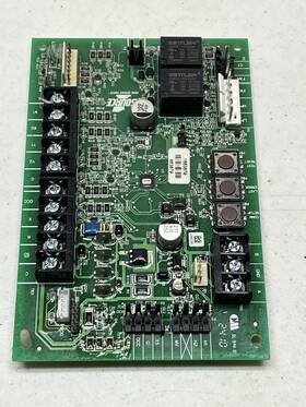 663679 York Source 1 Control Circuit Board