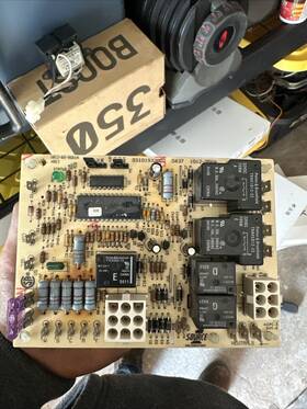 1012-956a York 67295 Furnace Control Circuit Board Source 1
