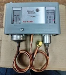 Johnson Controls Dual Pressure P70LB-1. Fixed Price $190.00.