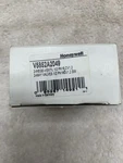 Honeywell V5852A 2049 2WAY Globe Valve. Fixed Price $34.00.