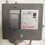 Johnson Controls P70AB-2D Pressure 7558000 Switch. Fixed Price $75.00.